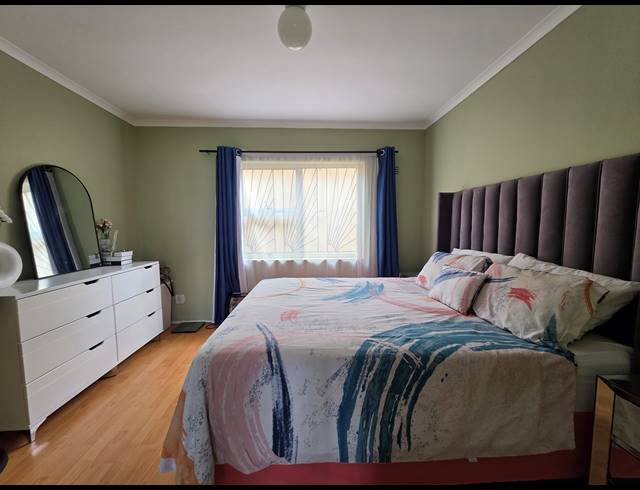 3 BEDROOM HOUSE FOR SALE IN DEVON PARK VILLAGE